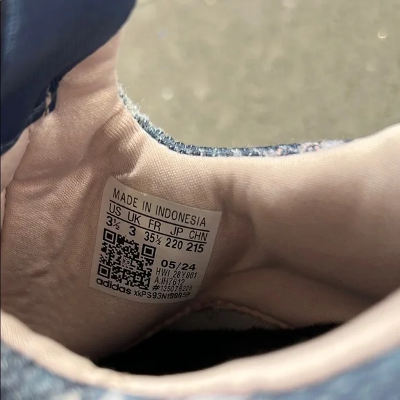 Adidas Blue and Pink Sneakers with Sporty Comfort size 3 1/2 - Picture 4 of 8